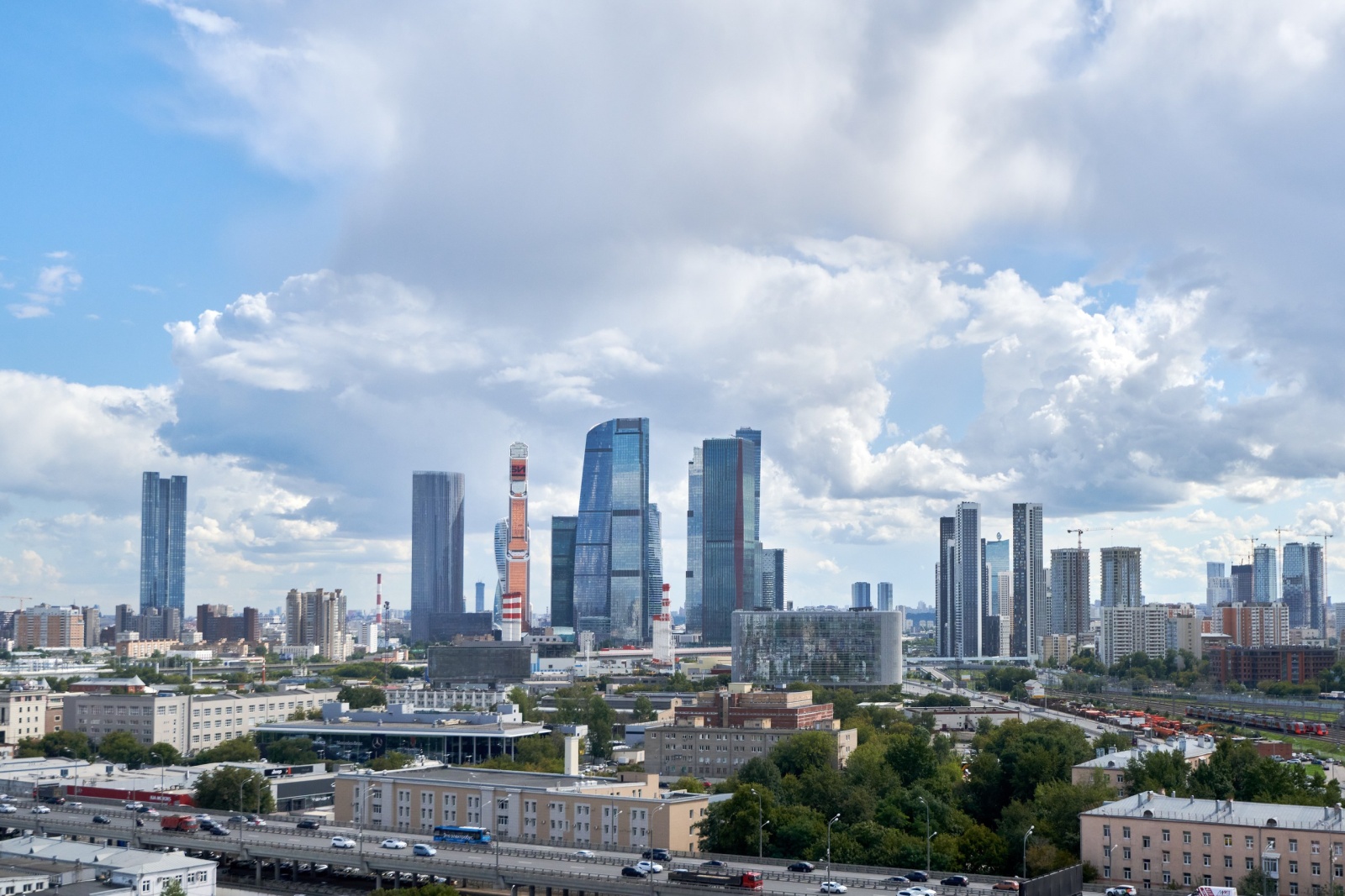 1-я Магистральная ул., 25