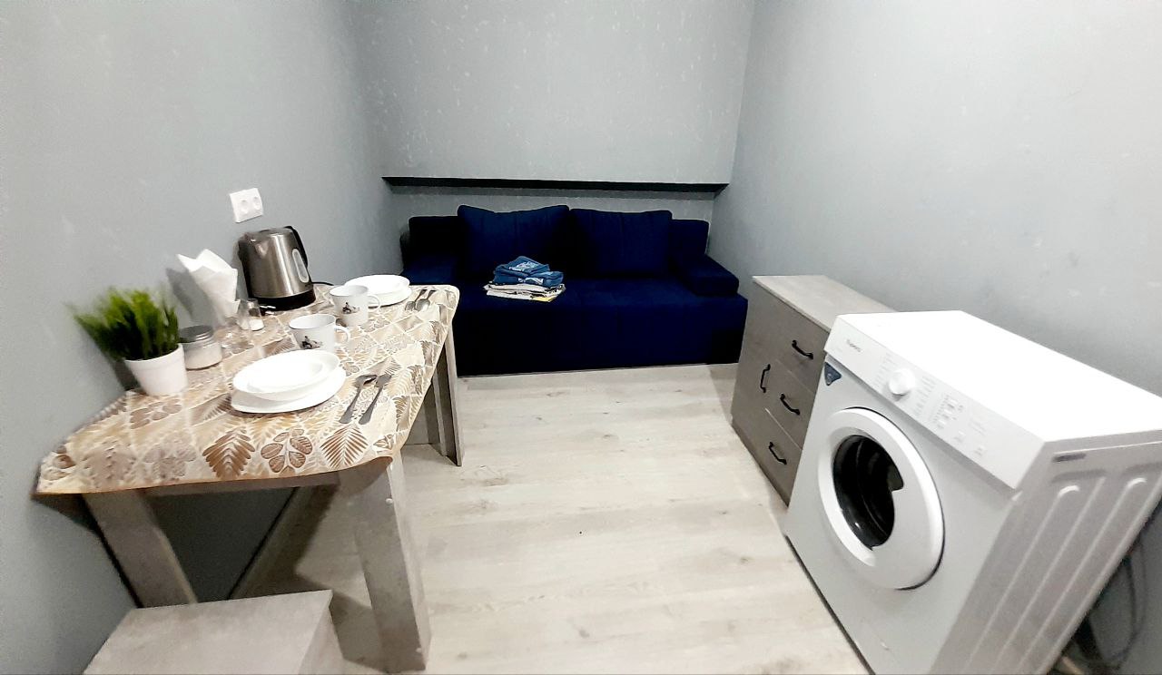 Уютный лофт без окна в цокольном этаже