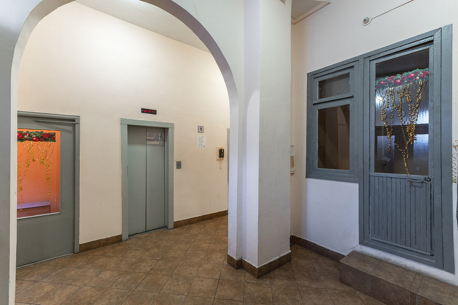 Уютная 1-комнатная квартира с кондиционером в центре у м. Серпуховская. 