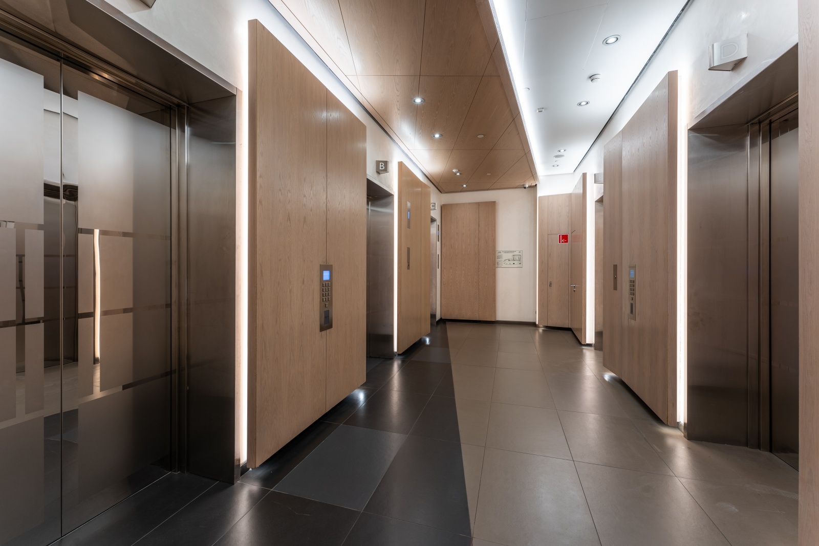 Апартамент с фантастическим видом на Сити