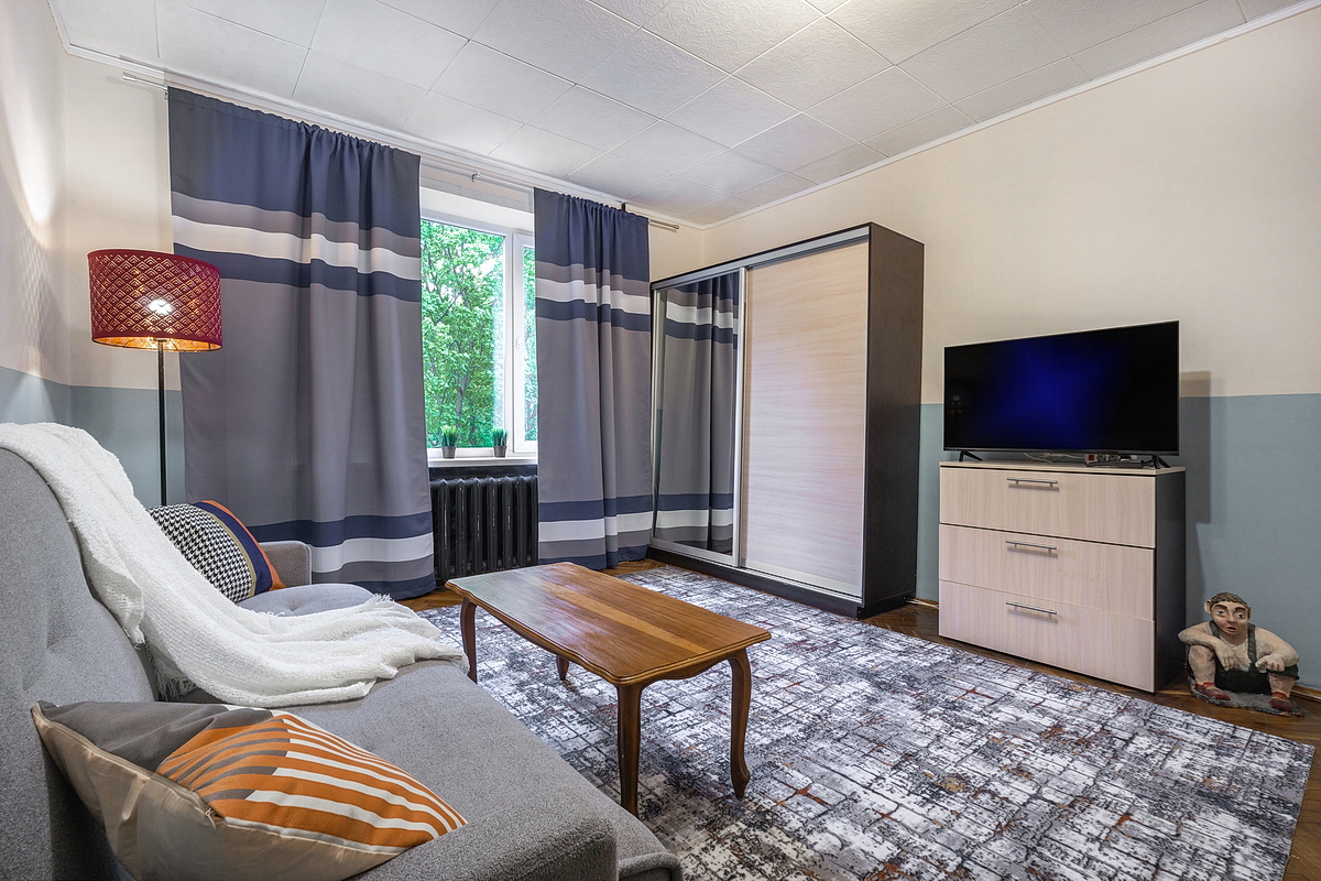 Рядом с ВДНХ 1-комнатная квартира для 5 гостей!