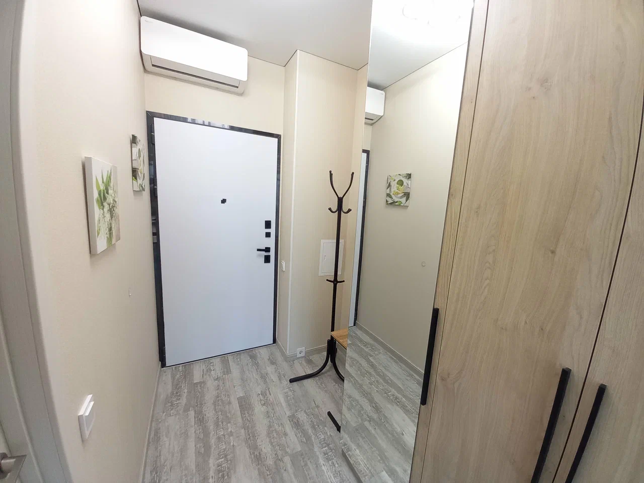 Уютная студию в корпусе Афины ЖК "Метрополия"