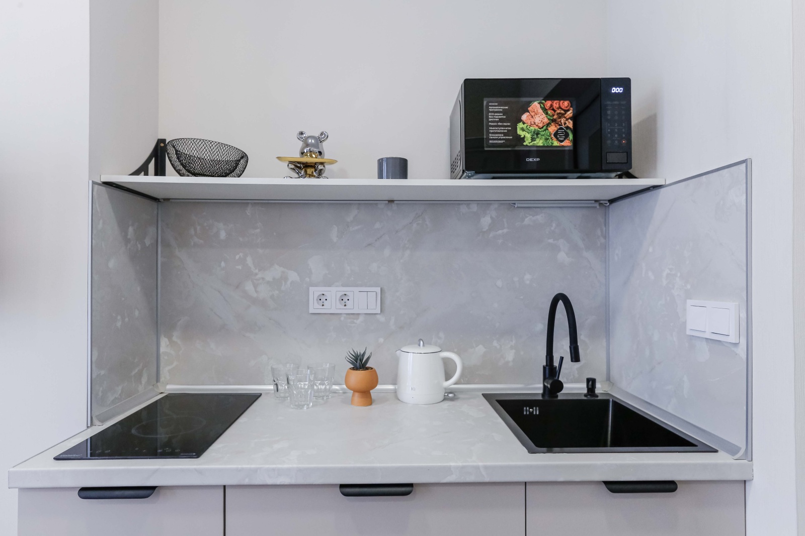 Уютная студия на Новоостаповской