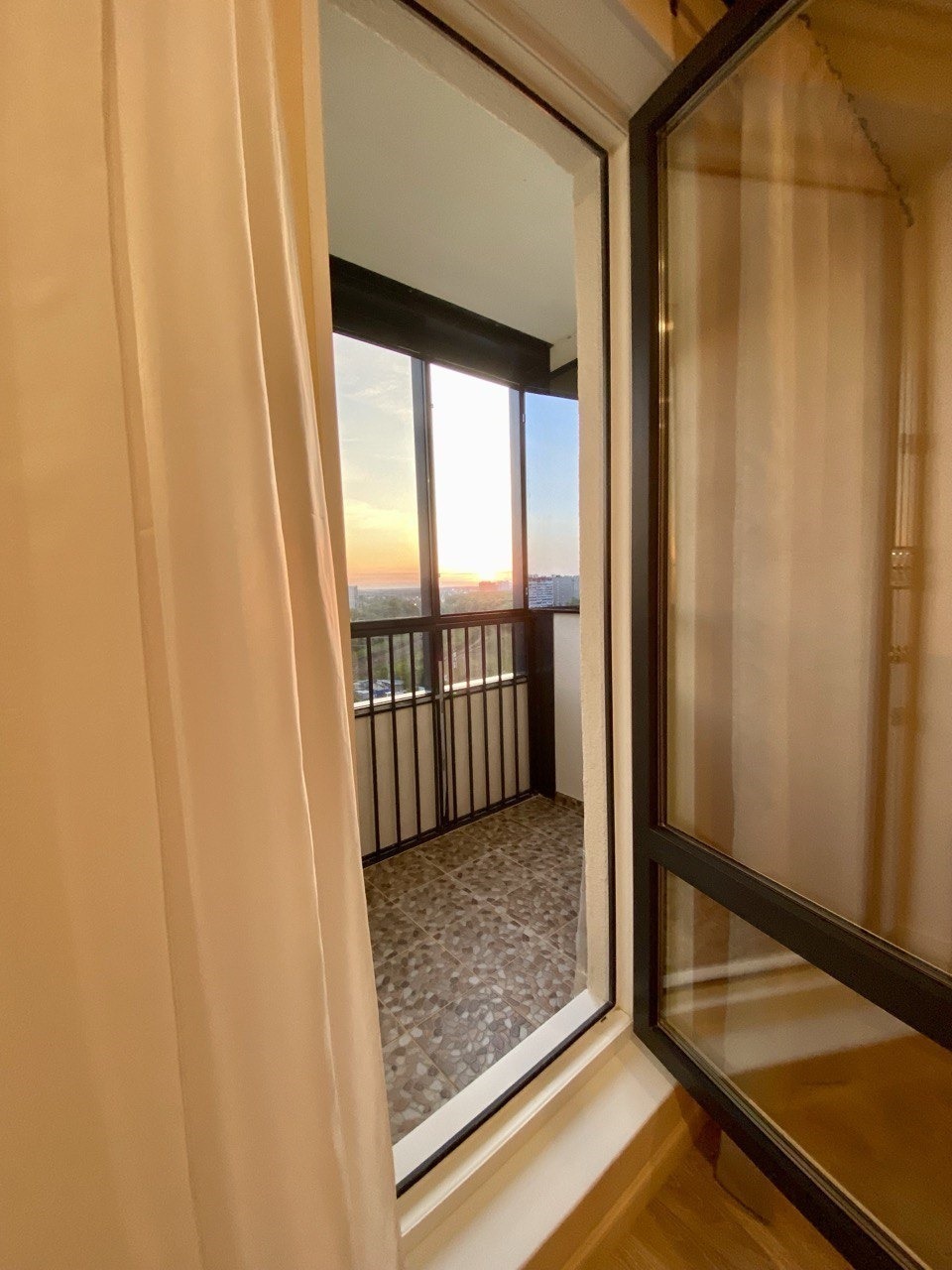 Шикaрная студия с современным peмонтoм.