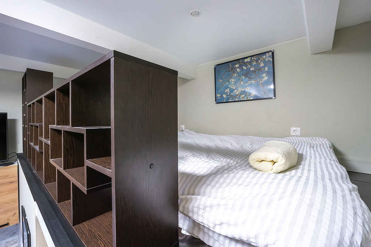 Рядом с Останкино двухуровневая студия для 3 гостей!