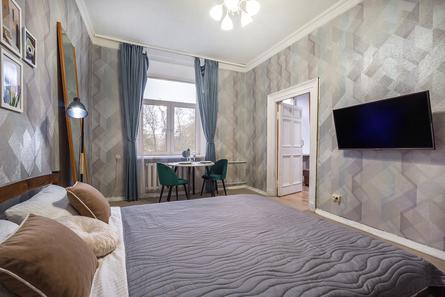 Напротив ВДНХ - старомосковский шик в самом сердце столицы!