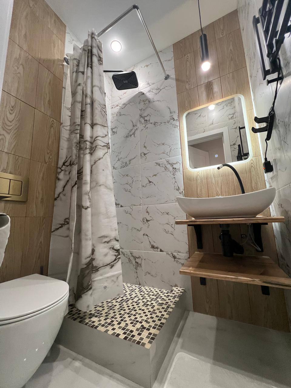 Квартира на Новоостаповской 20