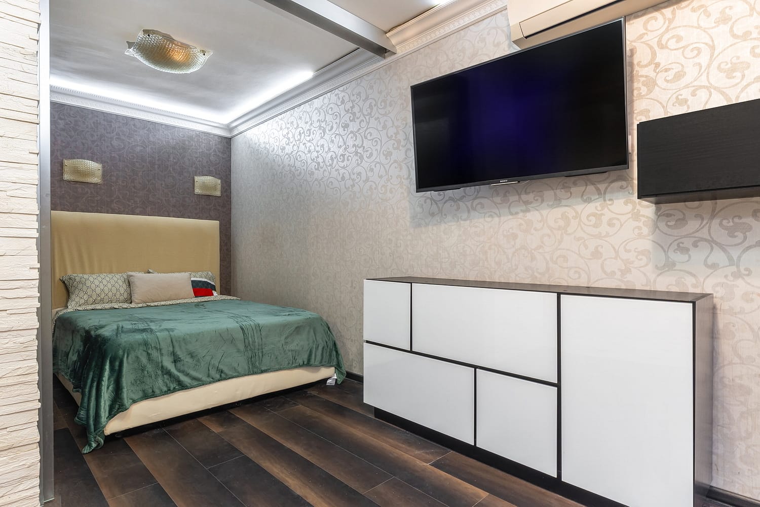 Дизайнерская 1-комнатная квартира рядом с Киевским вокзалом!