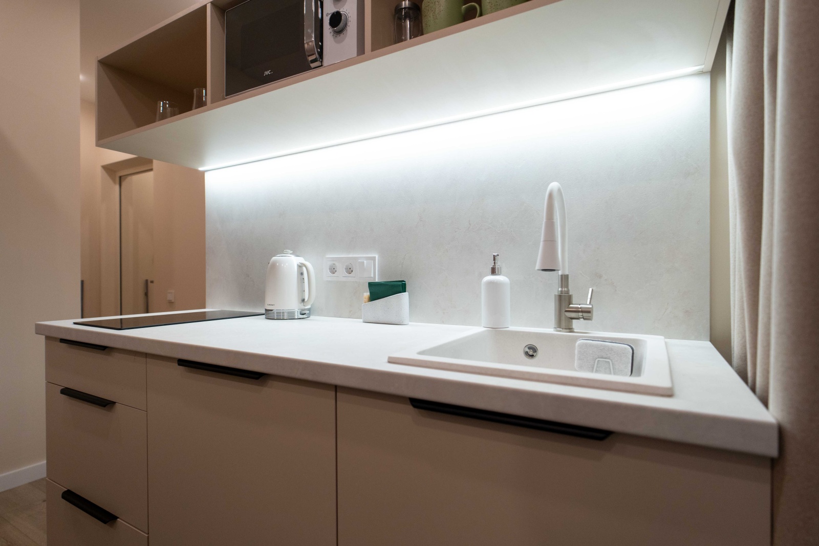 Уютная студия на Новоостаповской