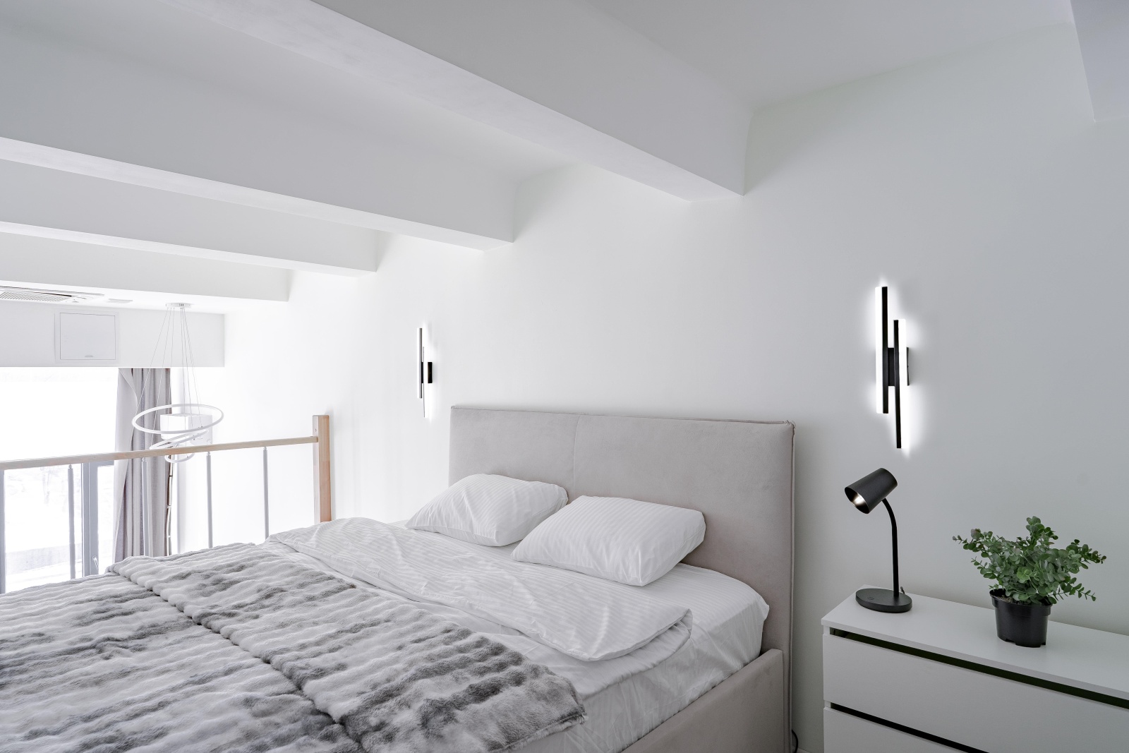 Двухуровневые апартаменты в здании бизнес класса рядом с метро Сокол