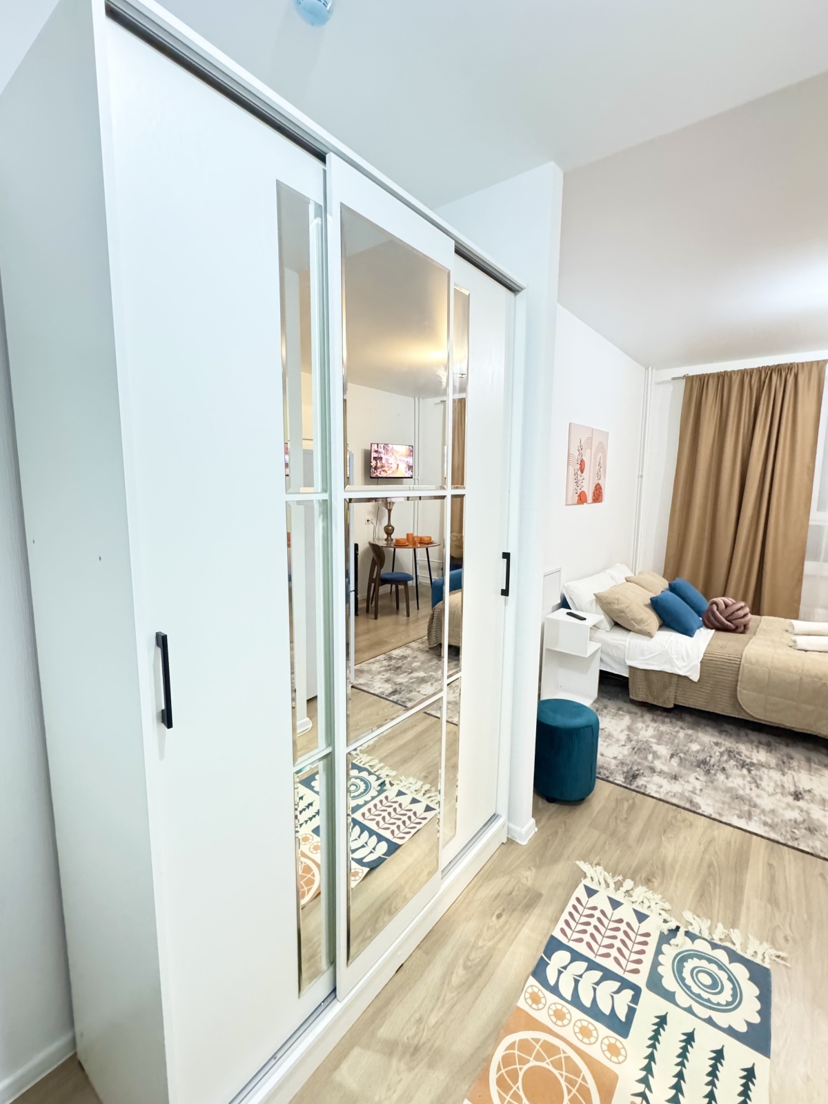 Апартаменты Зона Комфорта на Авиаторов 5