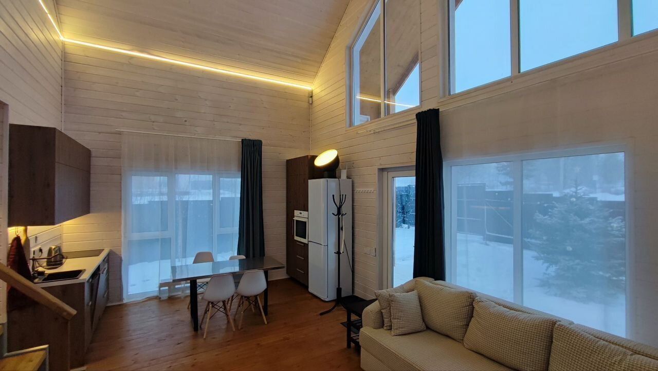 Большой дом Barnhouse · Tish