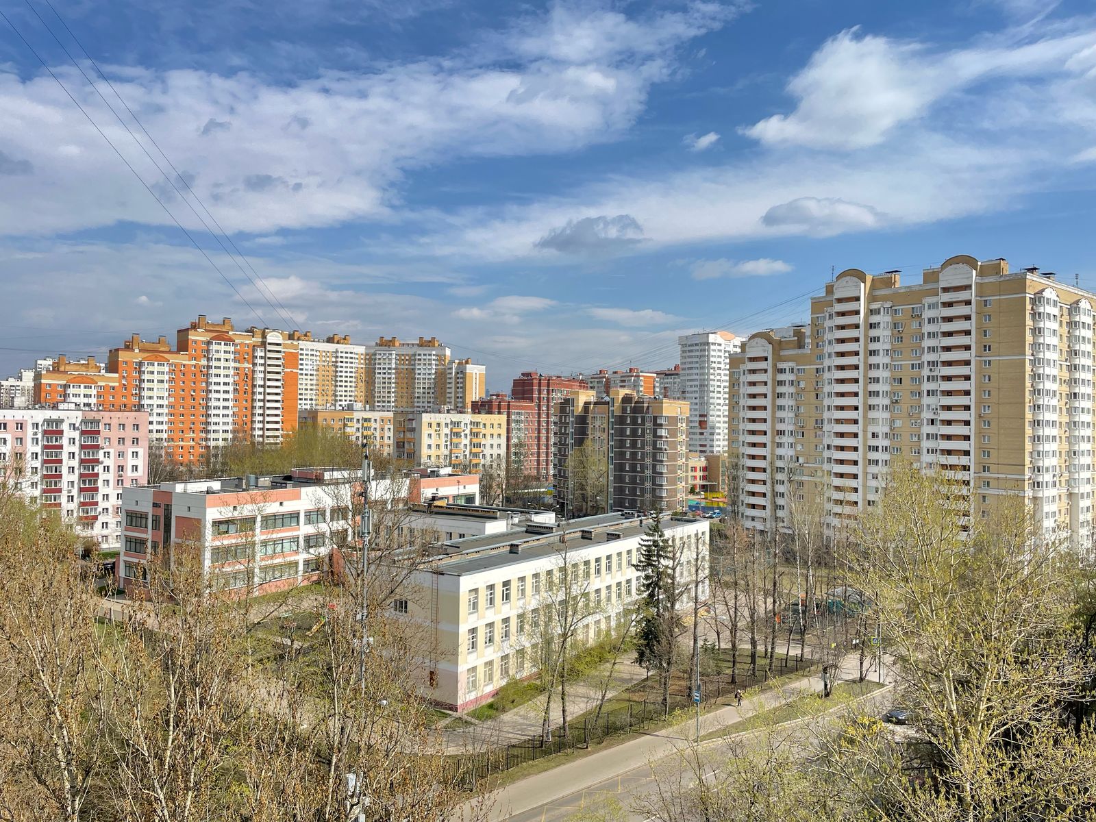 Квартира у метро с бесплатной парковкой и всеми удобствами