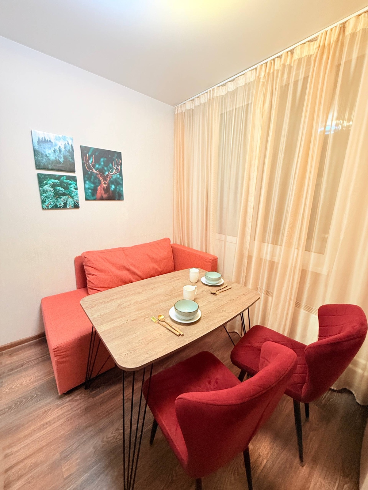 Апартаменты Зона Комфорта на Эйнштейна 3