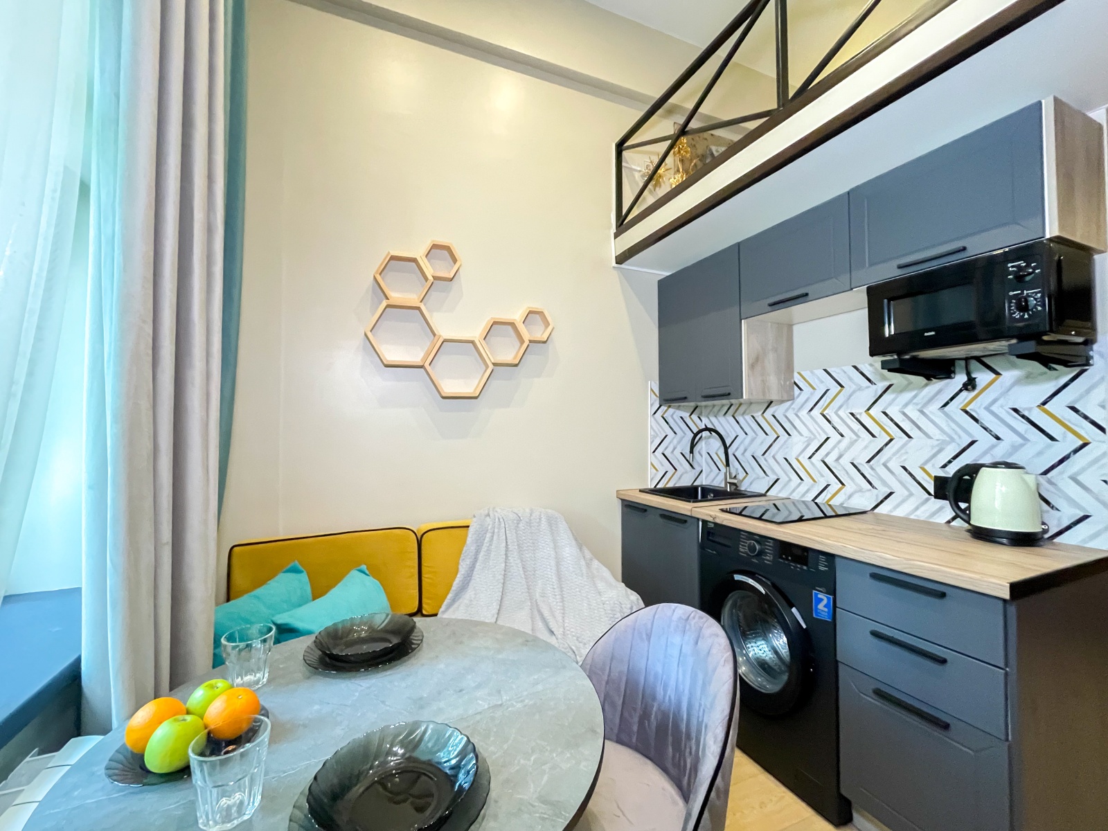 Стильная 2х-уровневая Cтудия рядом с метро Тульская 