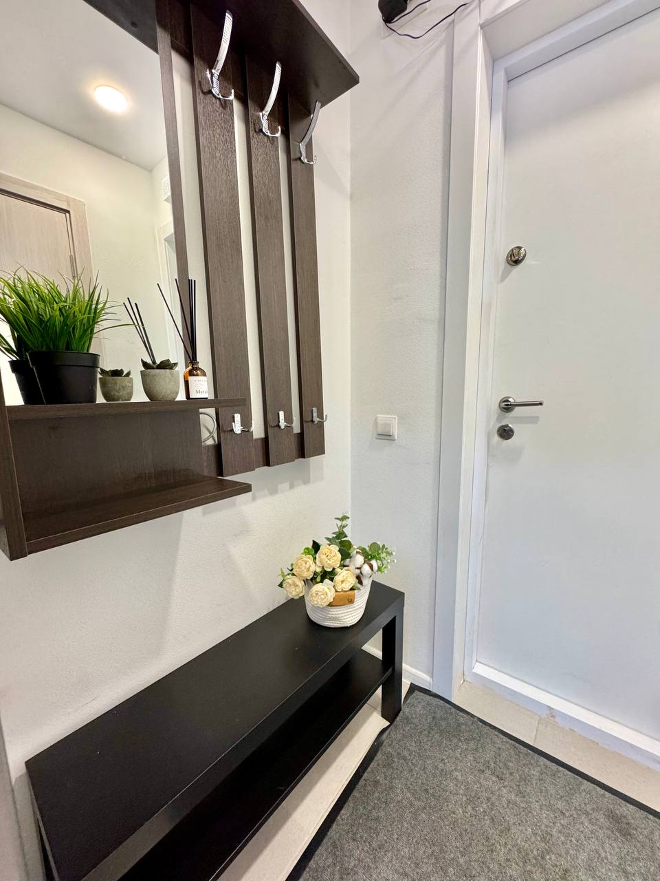 Life Apartments ​Стильная студия в новом доме