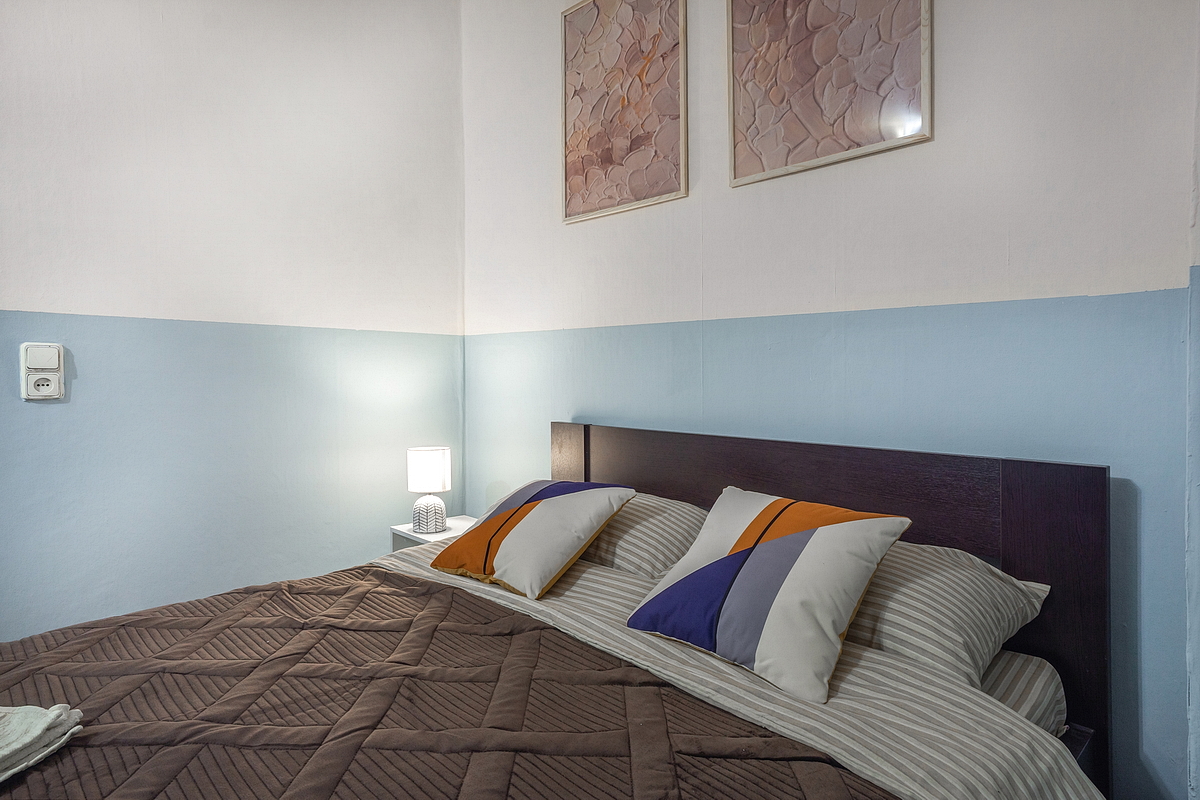 Рядом с ВДНХ 1-комнатная квартира для 5 гостей!