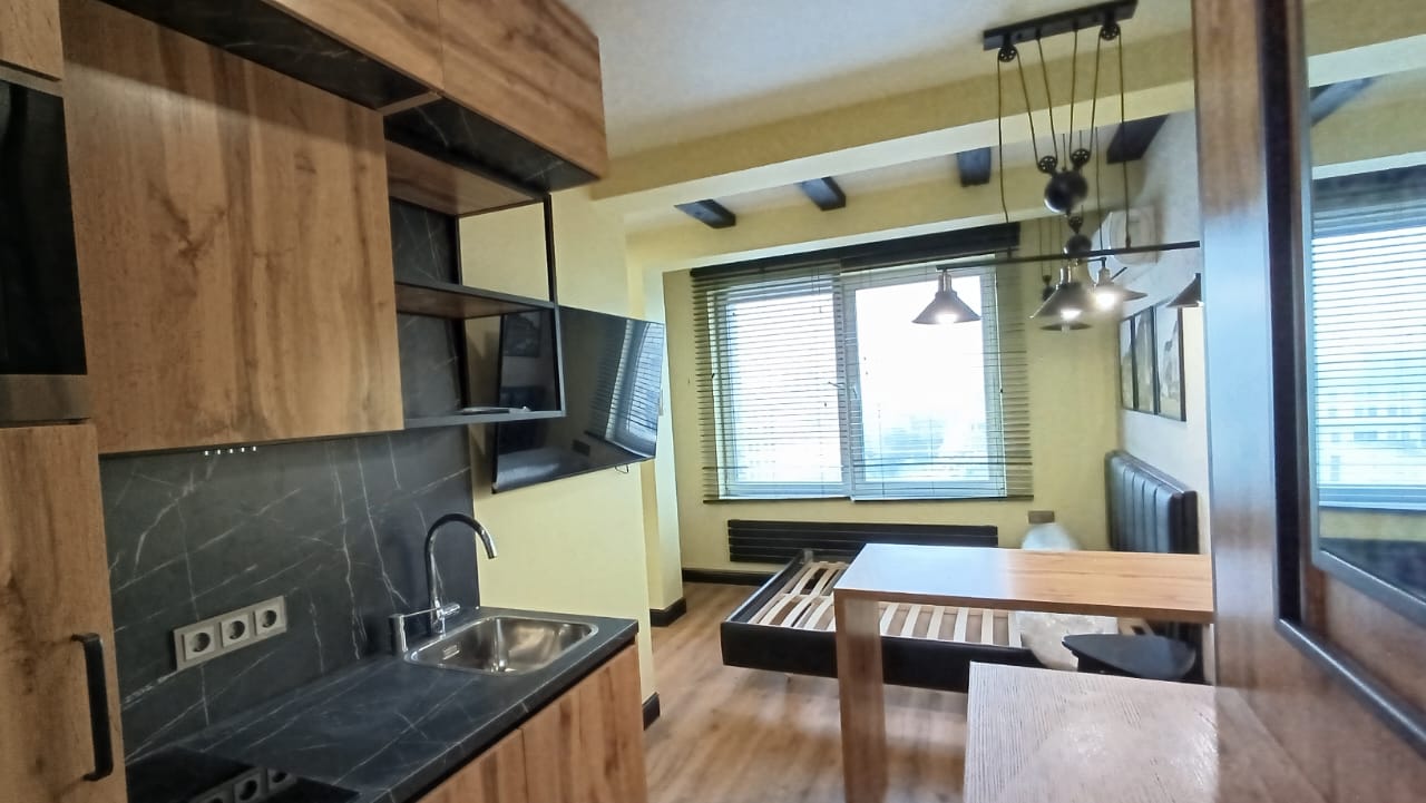 Сандал studio от Home24
