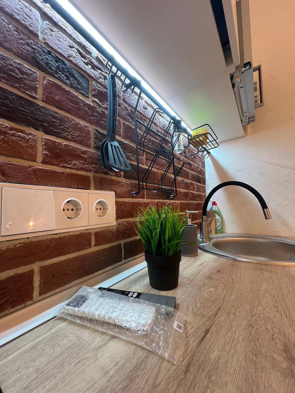 Квартира на Новоостаповской 20