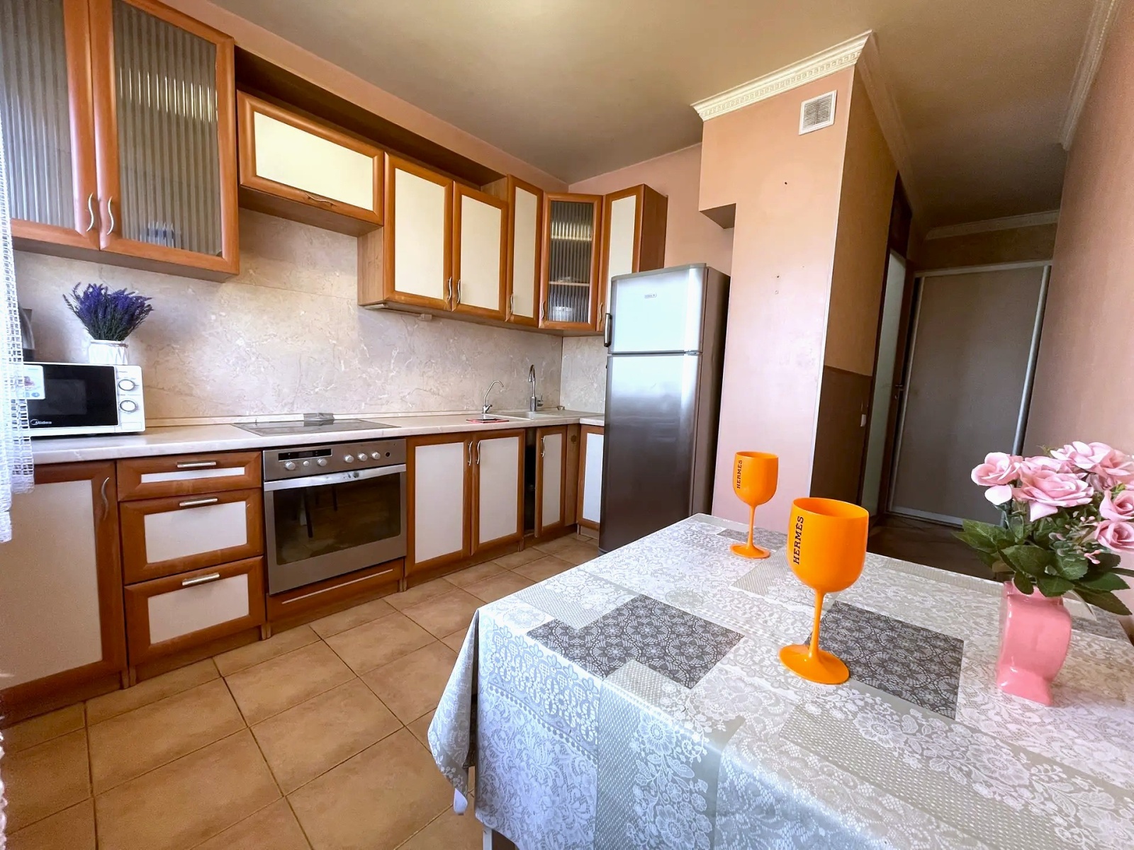 Милана на Тихорецком бульваре 6