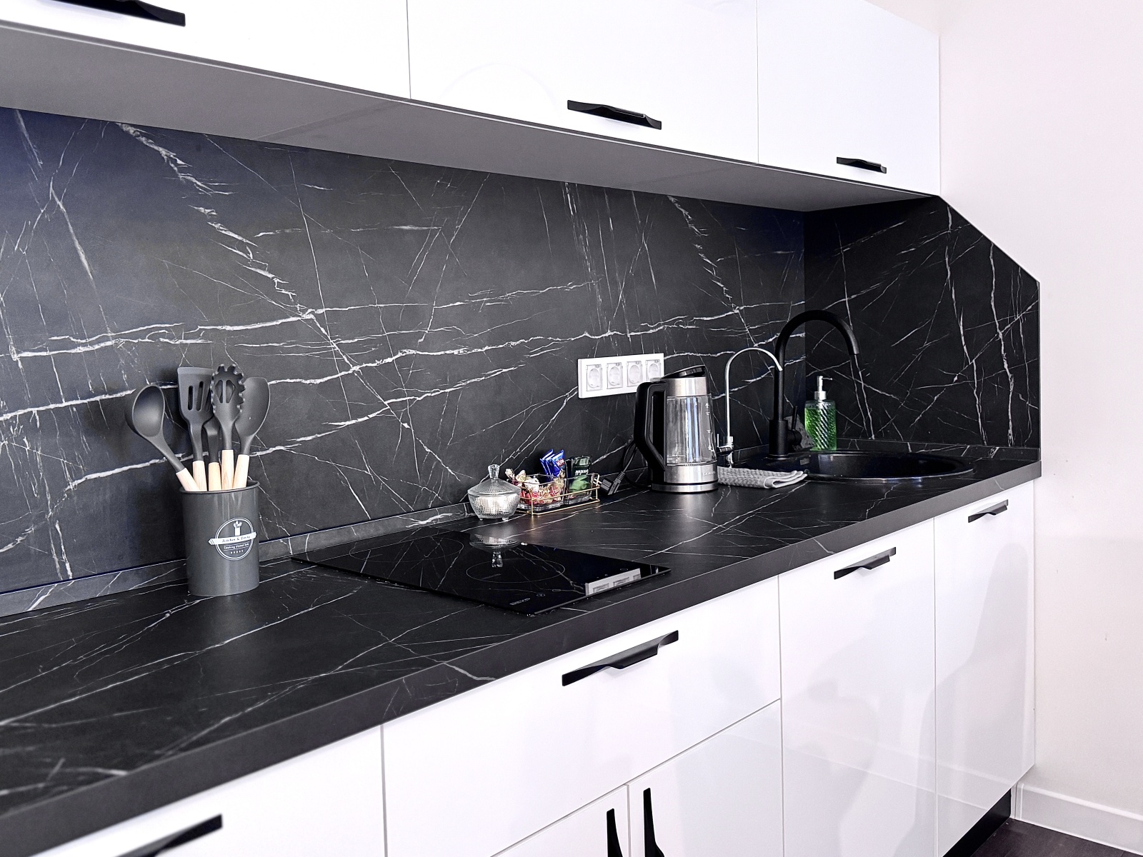 Современная просторная студия 28м на Рижской