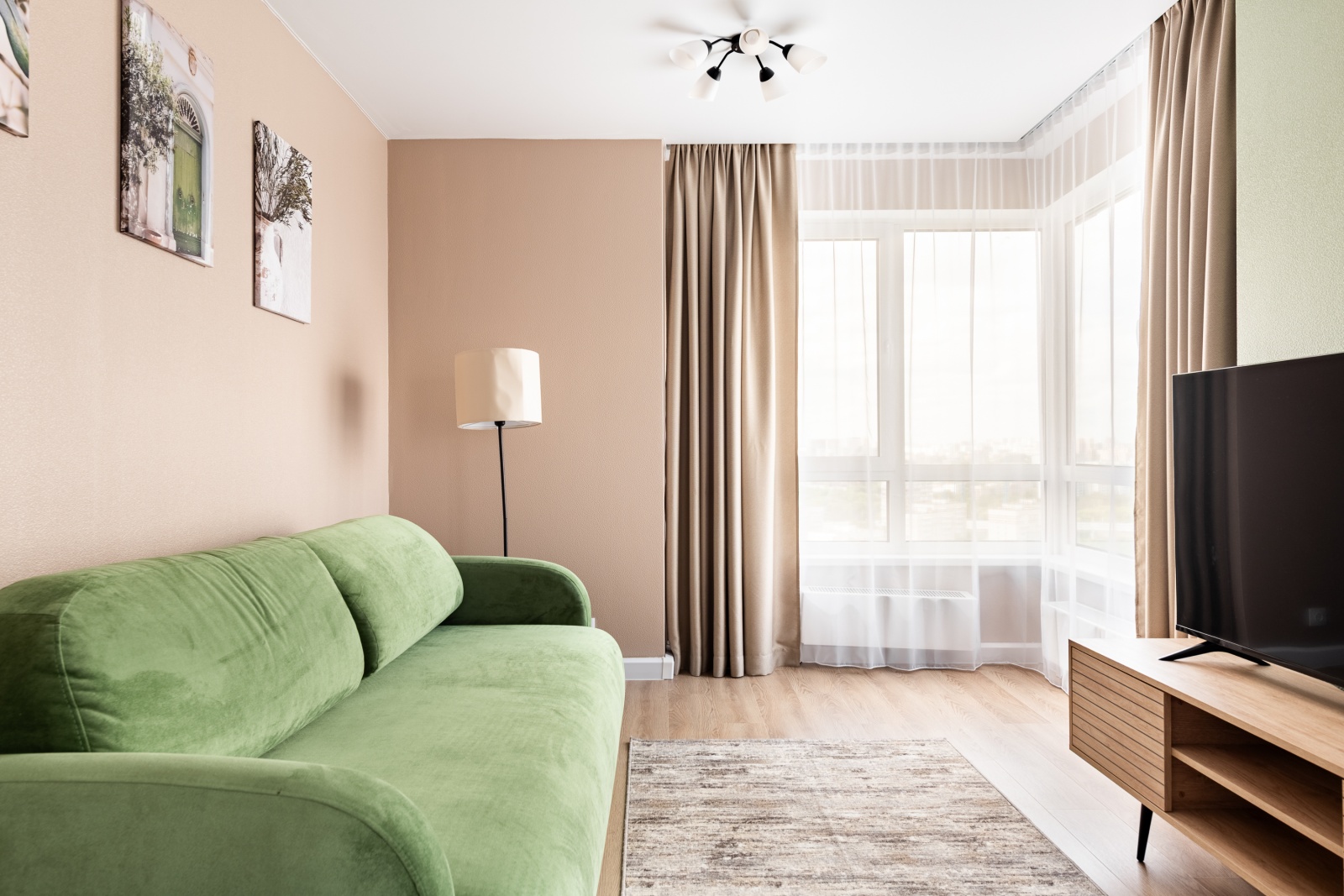 Sunmarine на шоссе Очаковское