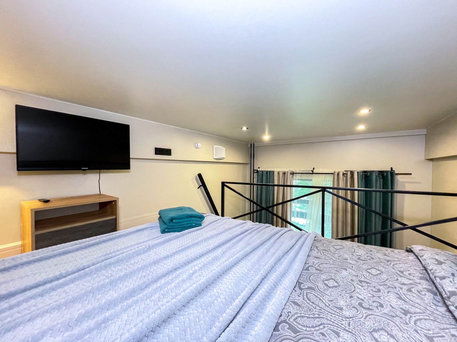 Стильная 2х-уровневая Cтудия рядом с метро Тульская 