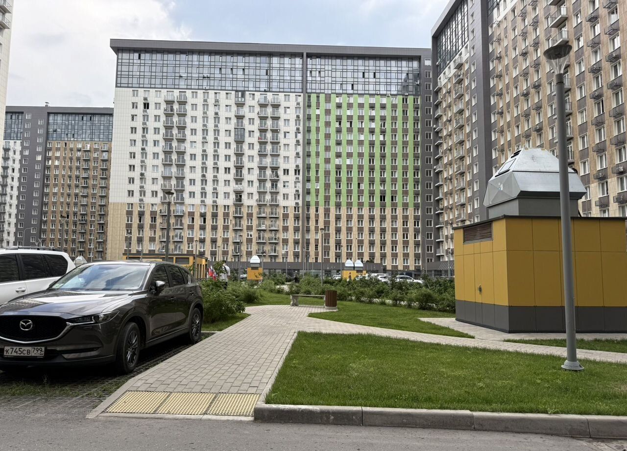 Студия рядом с метро "Бoтаничeский сад"