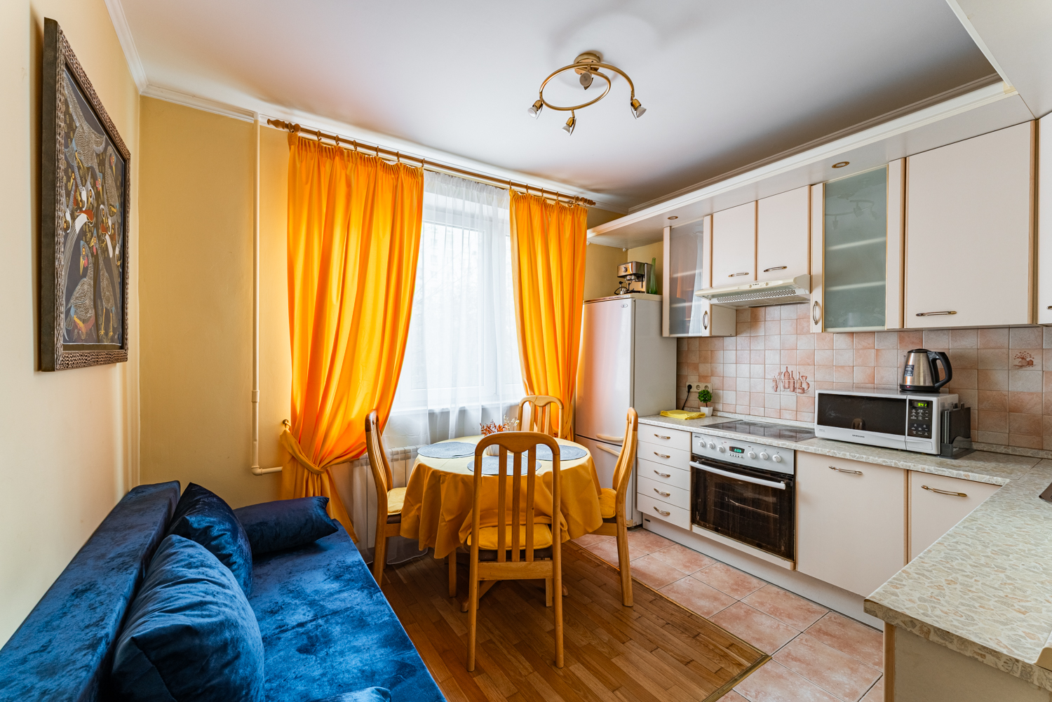 Уютная светлая двушка в 10 мин от метро. Идеально для семьи или пары.