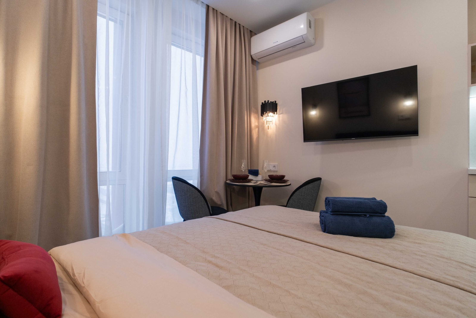 Уютная студия на Новоостаповской