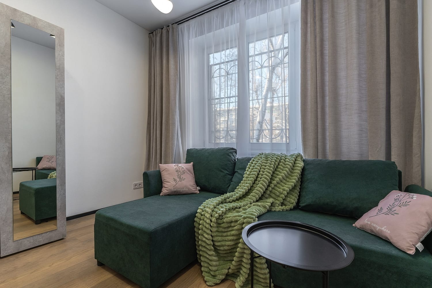 2-комнатная квартира на 1 этаже рядом с ФМБЦ им.Бурназяна А.И.