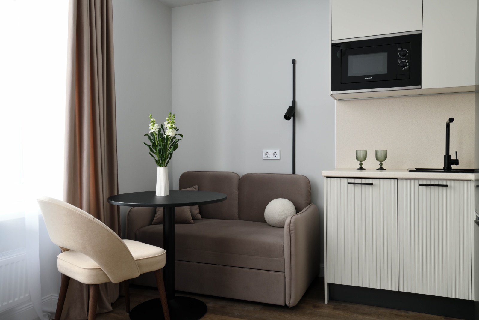 Дизайнерская студия в 3 минутах ходьбы от метро аэропорт