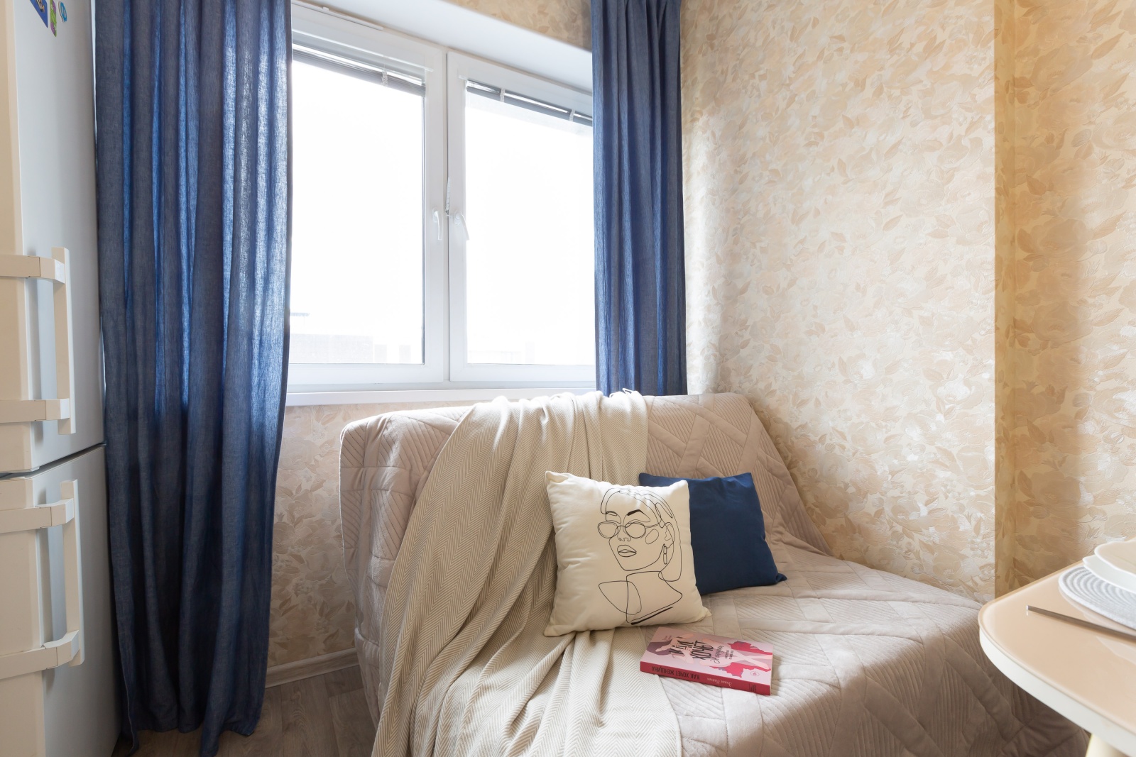 Life Apartments Дизайнерская 1-к квартира на 16 этаже 