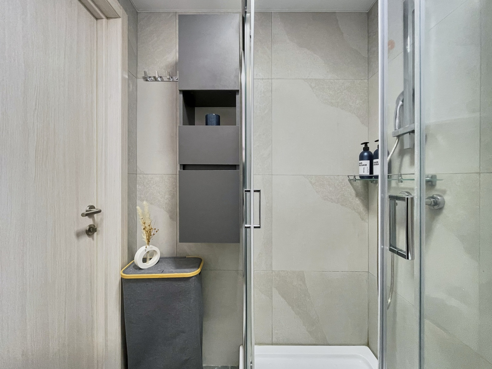 Двухуровневая квартира с двумя кроватями от FolkFort