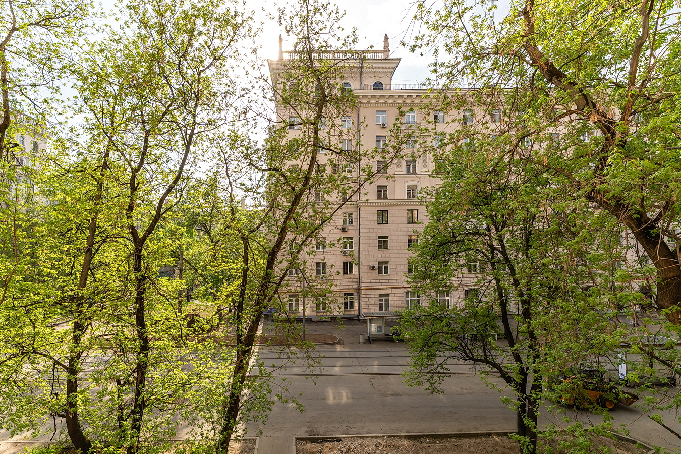 Возле ЦИТО пятиместная 2-комнатная квартира у метро Войковская— идеальный вариант для комфортного проживания в Москве! 