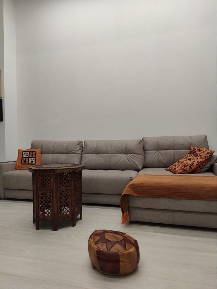 Двухуровневые апартаменты в уютном переулке