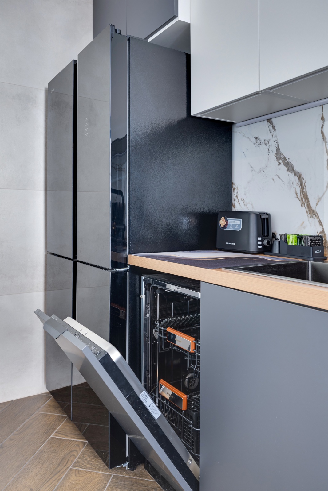 Премиальная студия «Эверест» от Home24: Терраса с видом на Москва-Сити