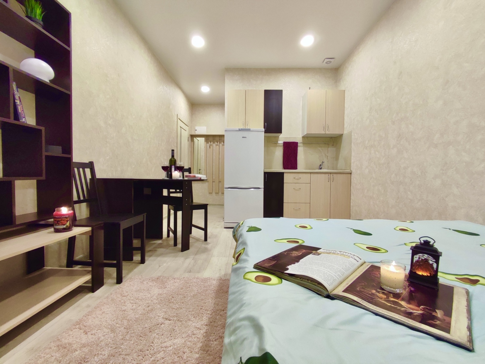 Тёплая уютная квартира бизнес класса со свежим ремонтом расположена в ЖК "Городские истории"