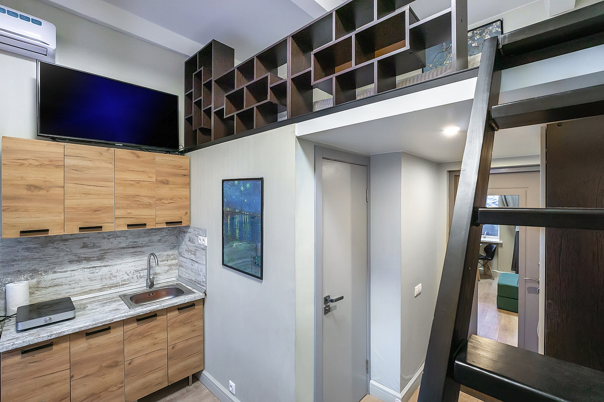 Рядом с Останкино двухуровневая студия для 3 гостей!