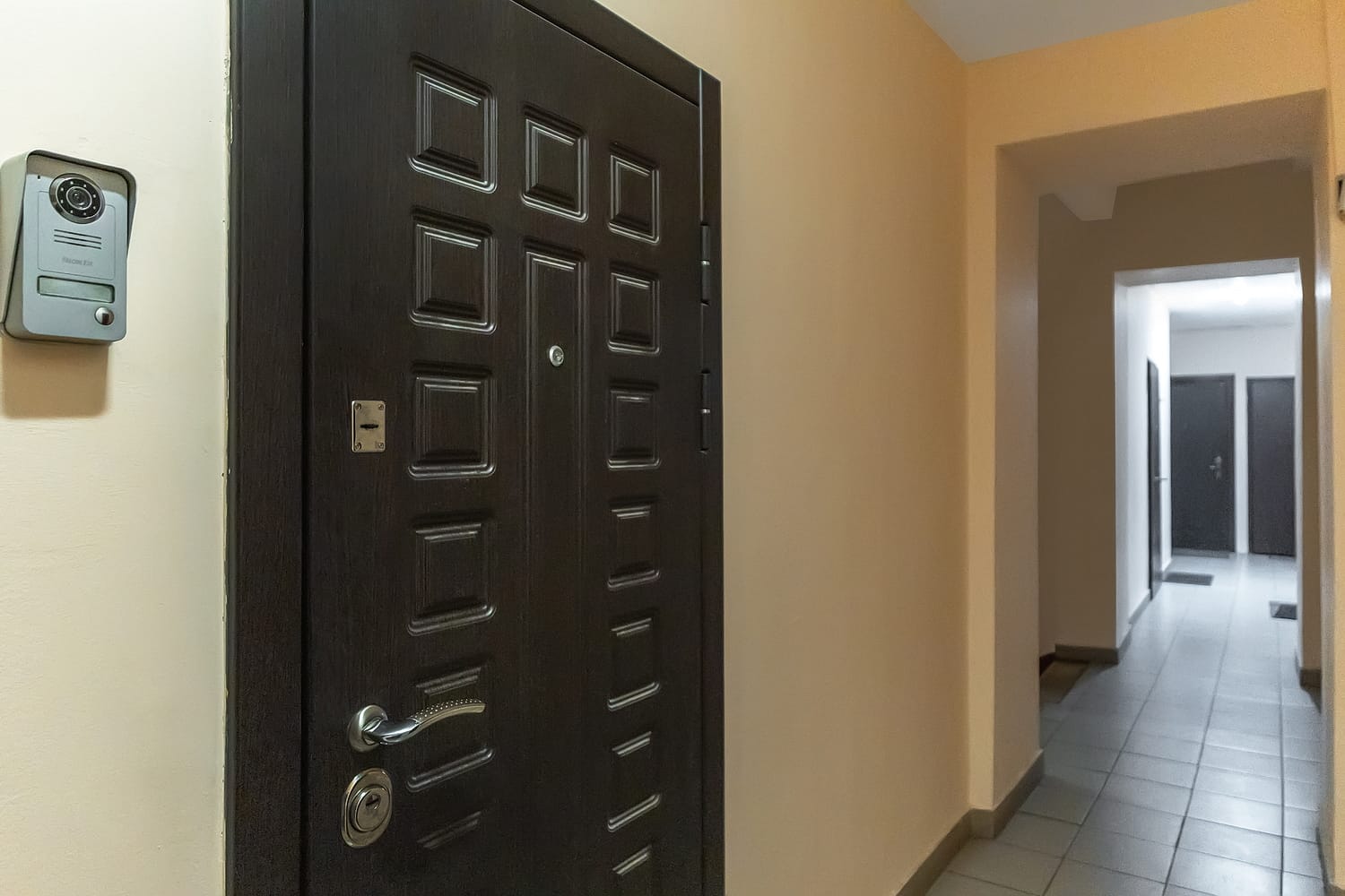 Рядом с Киевским вокзалом дизайнерская студия для 4 гостей!