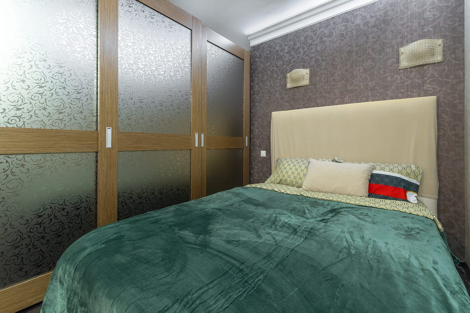 Рядом с Киевским вокзалом дизайнерская студия для 4 гостей!