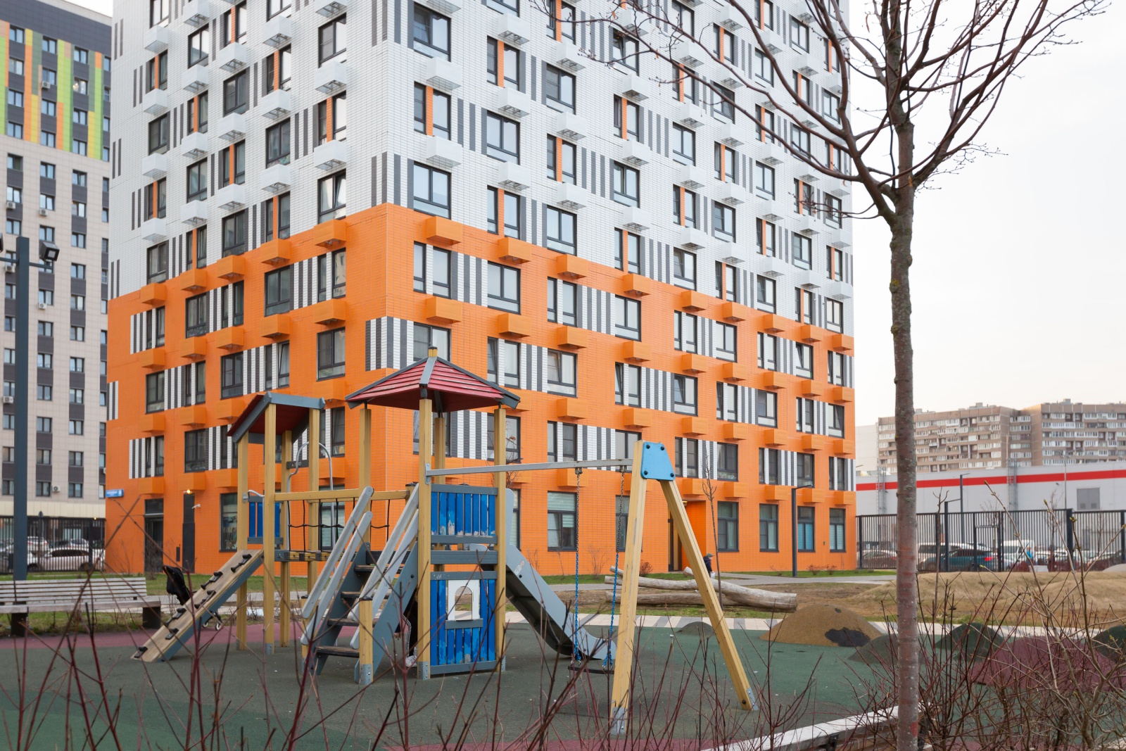 Life Apartments Комфортабельная Евродвушка 