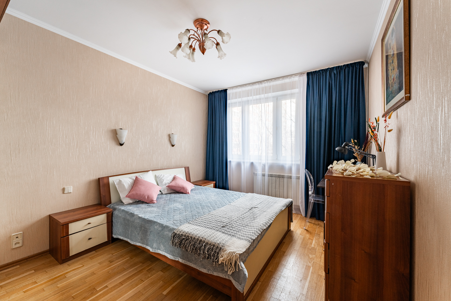 Уютная светлая двушка в 10 мин от метро. Идеально для семьи или пары.