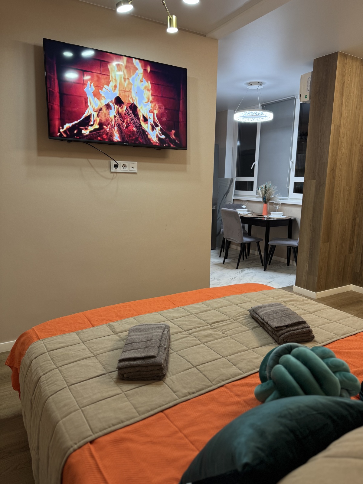 Апартаменты Зона Комфорта на Эйнштейна 3