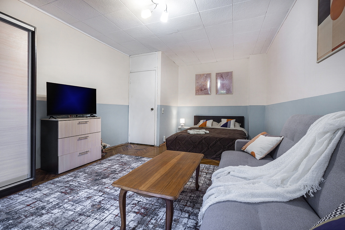 Рядом с ВДНХ 1-комнатная квартира для 5 гостей!