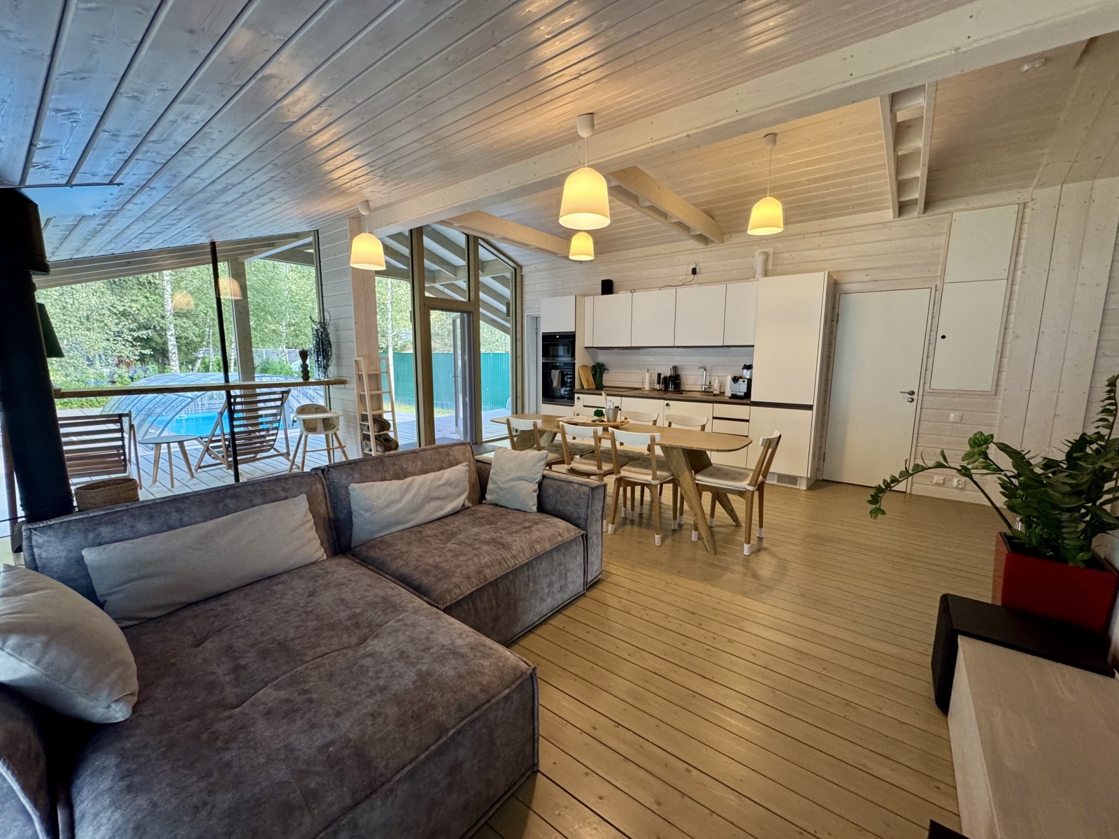 ДубльДом «DreamDom» 160 м² с летним бассейном