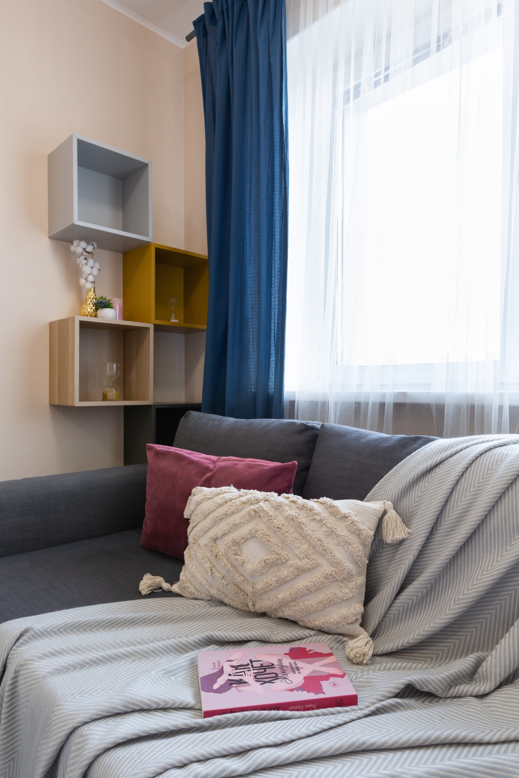 Life Apartments Дизайнерская 1-к квартира на 16 этаже 
