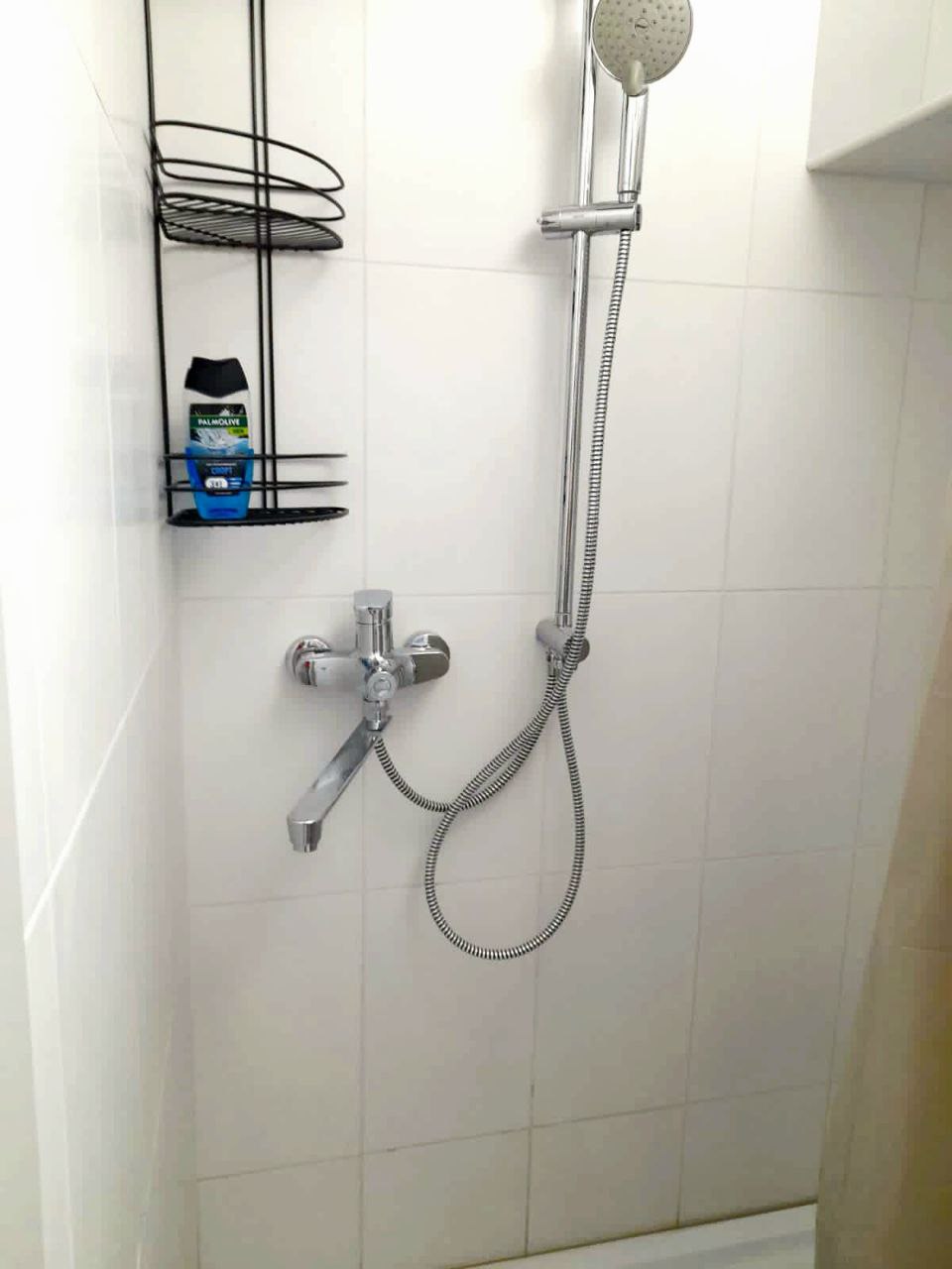 Уютный лофт без окна в цокольном этаже