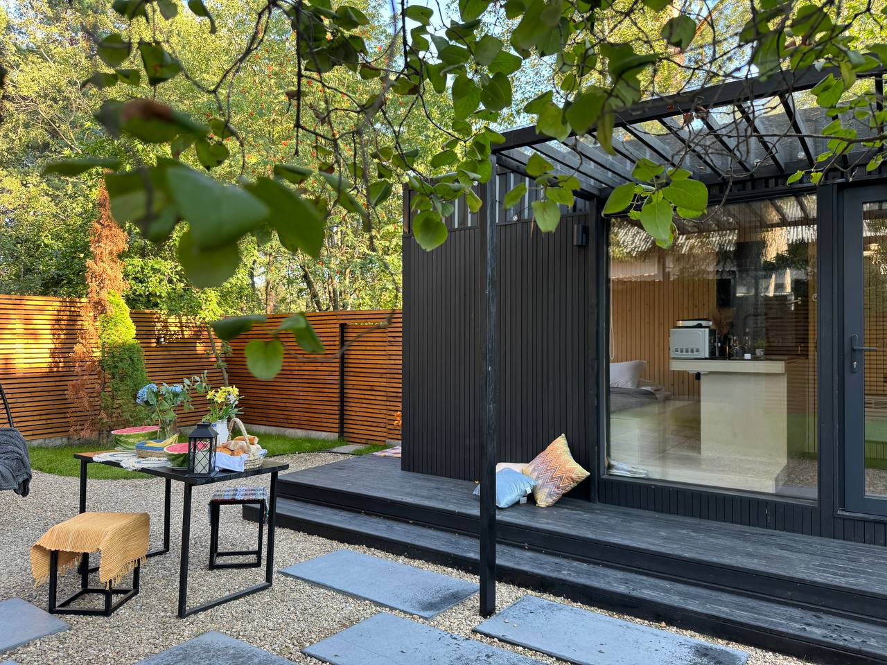 Ультрасовременный домик для отдыха вдвоем с сауной, мангальной зоной и купелью на берегу Немчиновского пруда!