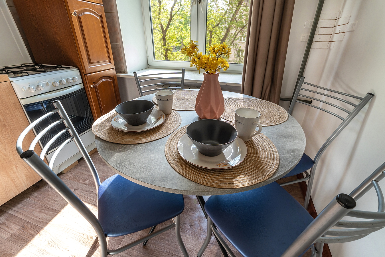 Возле ЦИТО пятиместная 2-комнатная квартира у метро Войковская— идеальный вариант для комфортного проживания в Москве! 